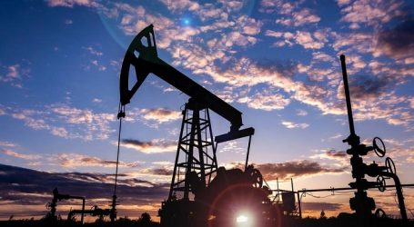 Средняя цена нефти Urals в январе-октябре выросла в 1,65 раза