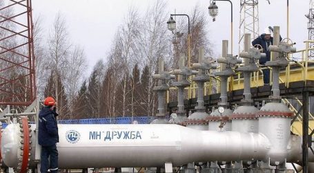 Белоруссия возобновила прокачку нефти в Польшу