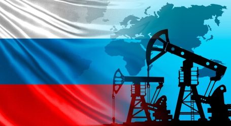 Новак: Россия снизит добычу нефти в апреле на 4-5% к марту