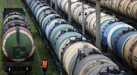 Россия увеличила поставки нефти в Азию