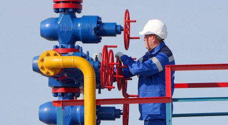 Россия повышает пошлины на нефть и нефтепродукты