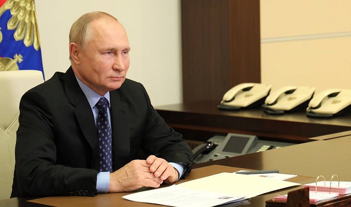 Путин поручил «Газпрому» повысить объемы газа в хранилищах Европы