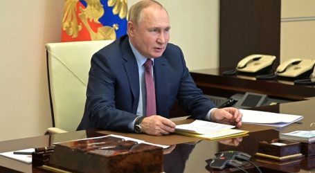 Путин поручил до конца марта перевести платежи за российский газ на рубли