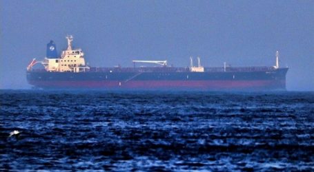 Захваченный в Оманском заливе танкер следует в Иран