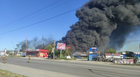Взрывы на заправке в Новосибирске — Видео