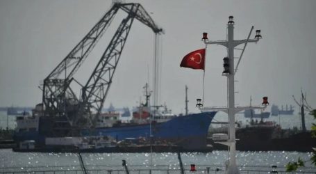 Турция начинает укладку труб в рамках проекта добычи газа в Черном море