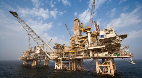 BP сократила в I квартале добычу нефти на блоке АЧГ на 11%