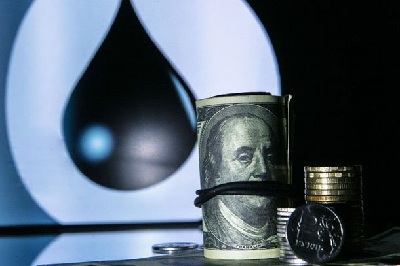 Цены на нефть повышаются, Brent у $77,3 за баррель