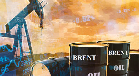Цена нефти марки Brent превысила $62 за баррель впервые за год