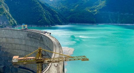Строительство американцами ГЭС вызвало протесты в Грузии