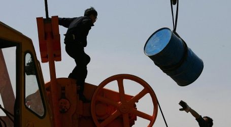 “Rosnedr”: Ölkənin neft ehtiyatları 58 il bəs edəcək