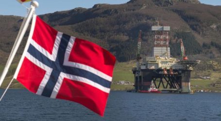 Норвегия рассматривает возможность сокращения добычи нефти впервые с 2002 г