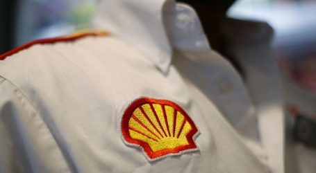 Shell получил в январе-сентябре прибыль против убытка год назад