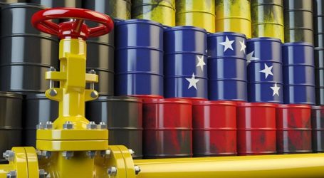 Экспорт нефти Венесуэлы в июле 2022 года сократился более чем на треть